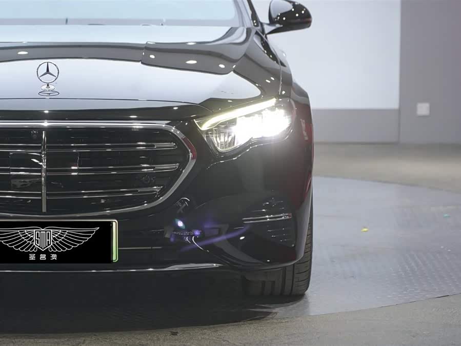 Mercedes-Benz E Class New Energy 2025 car image #5