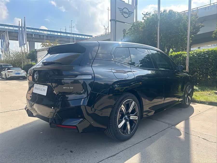 BMW iX 2022 #5 BMW iX 2022 car image #5