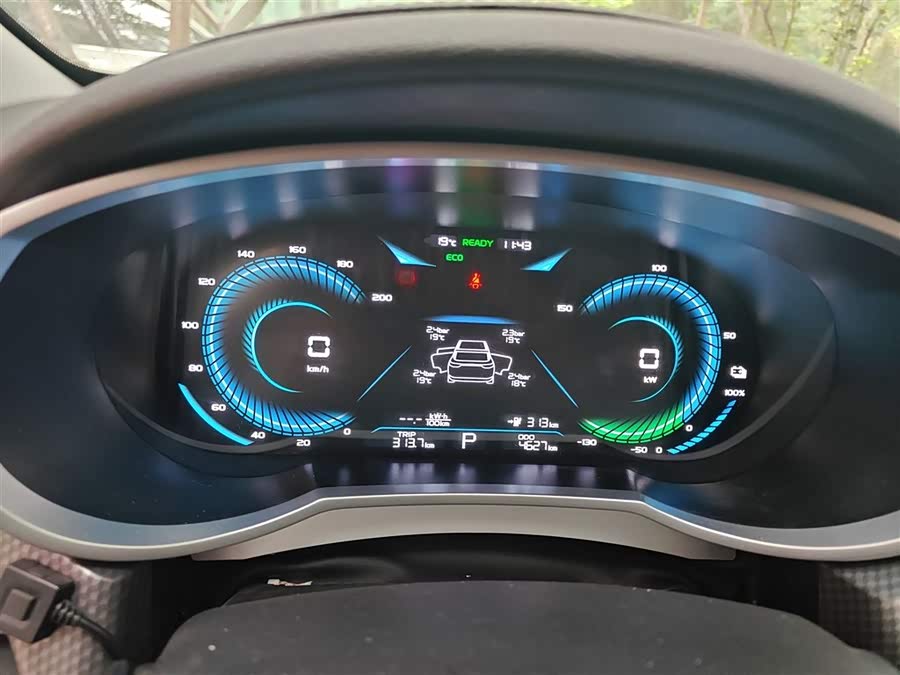 睿蓝汽车 枫叶60s 2023 汽车图片 #5