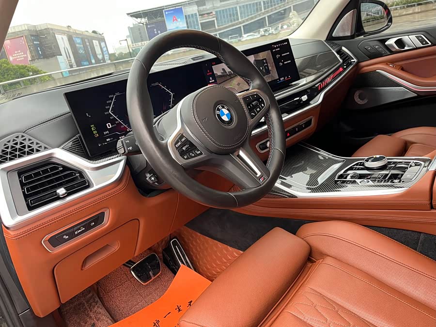 BMW X7 M60i 2023 #5 BMW X7 M60i 2023 car image #5