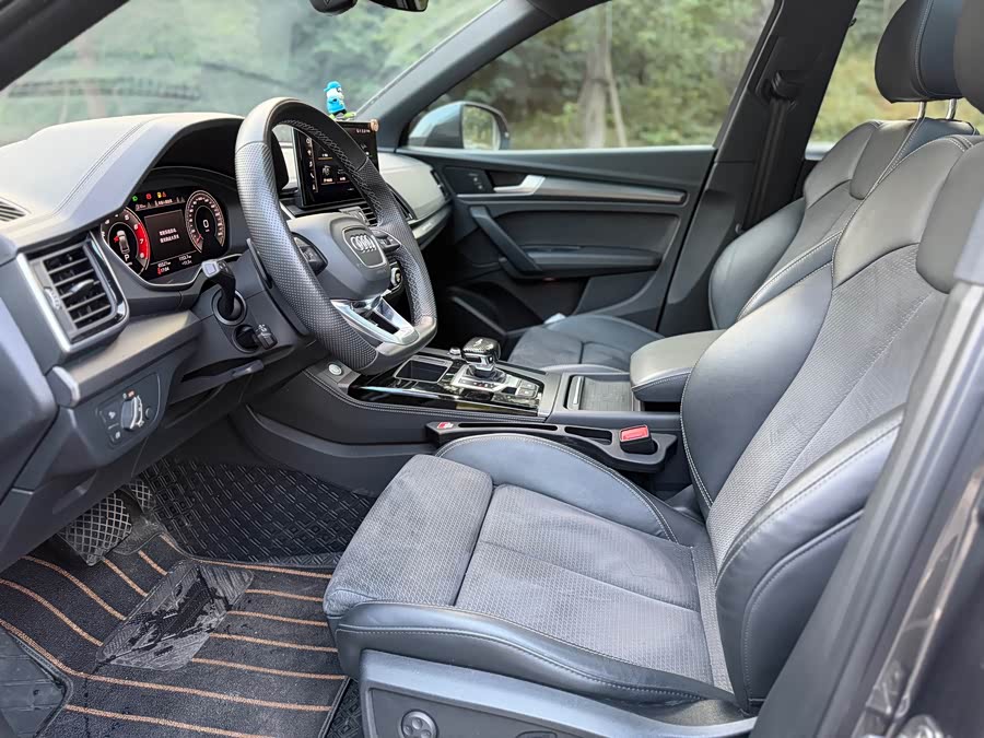 Audi Q5L Sportback 2021 car image #5