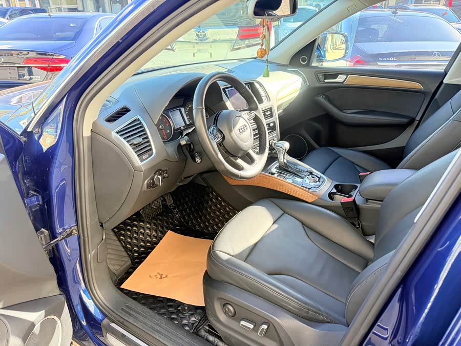 Audi Q5 (Imported) 2016 car image #5