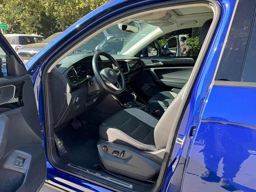 Volkswagen Tayron GTE 2021 #5 Volkswagen Tayron GTE 2021 car image #5