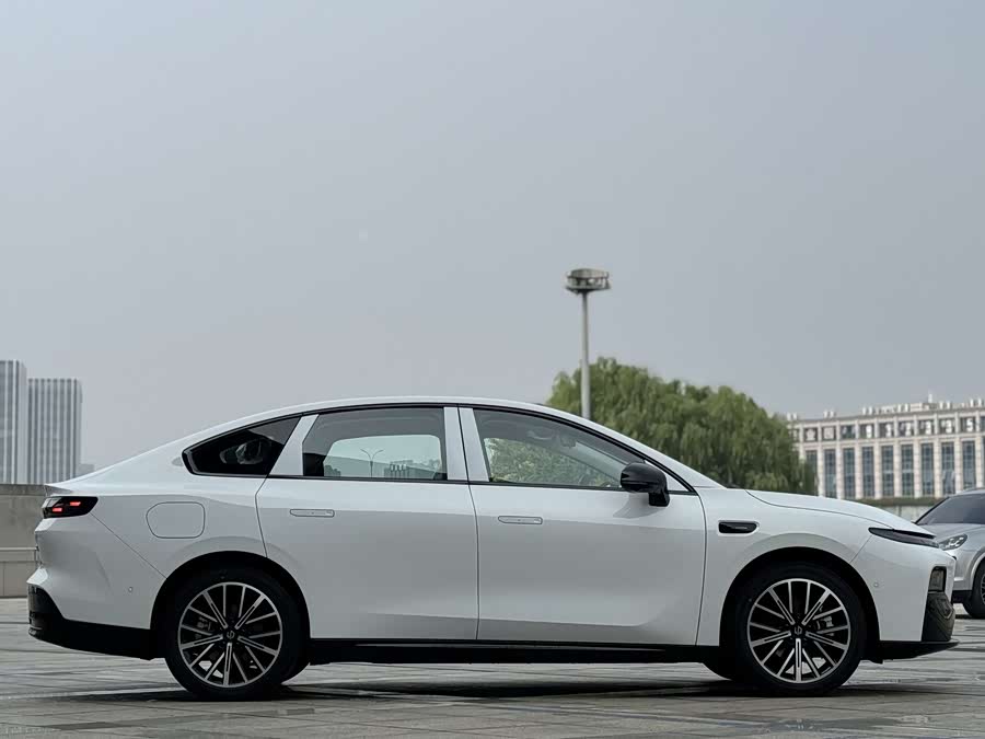 零跑汽车 零跑B01 汽车图片 #5