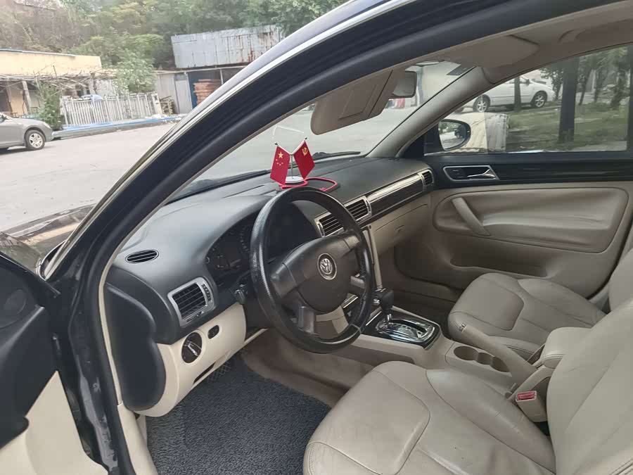 Volkswagen Passat Lingyu 2009 #5 Volkswagen Passat Lingyu 2009 car image #5