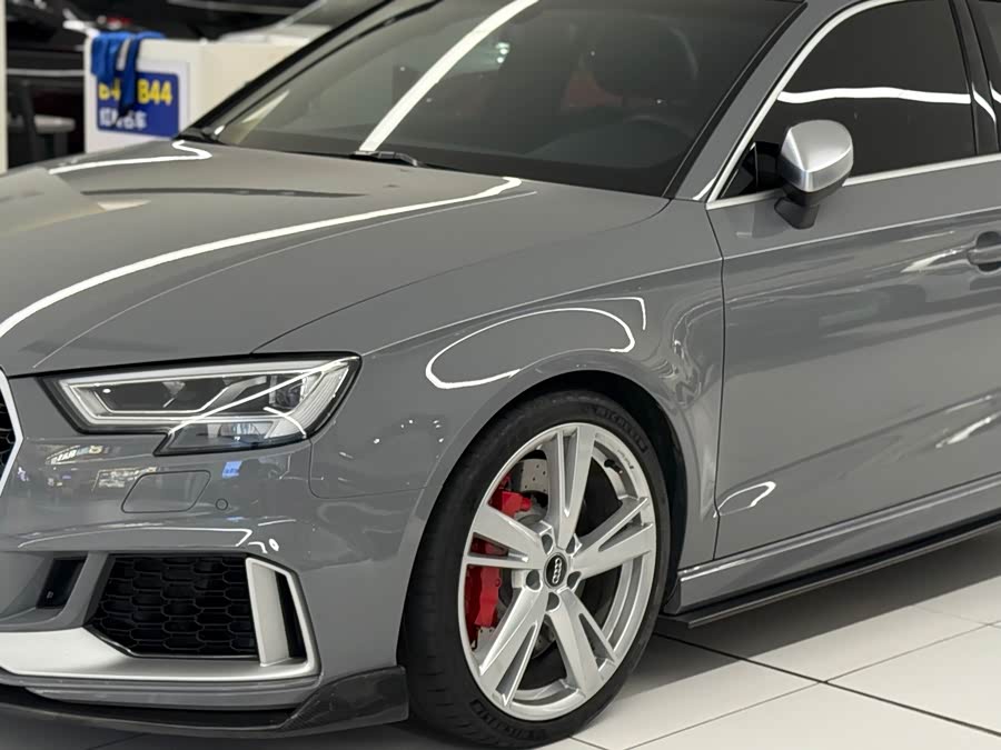 Audi RS 3 2018 car image #5