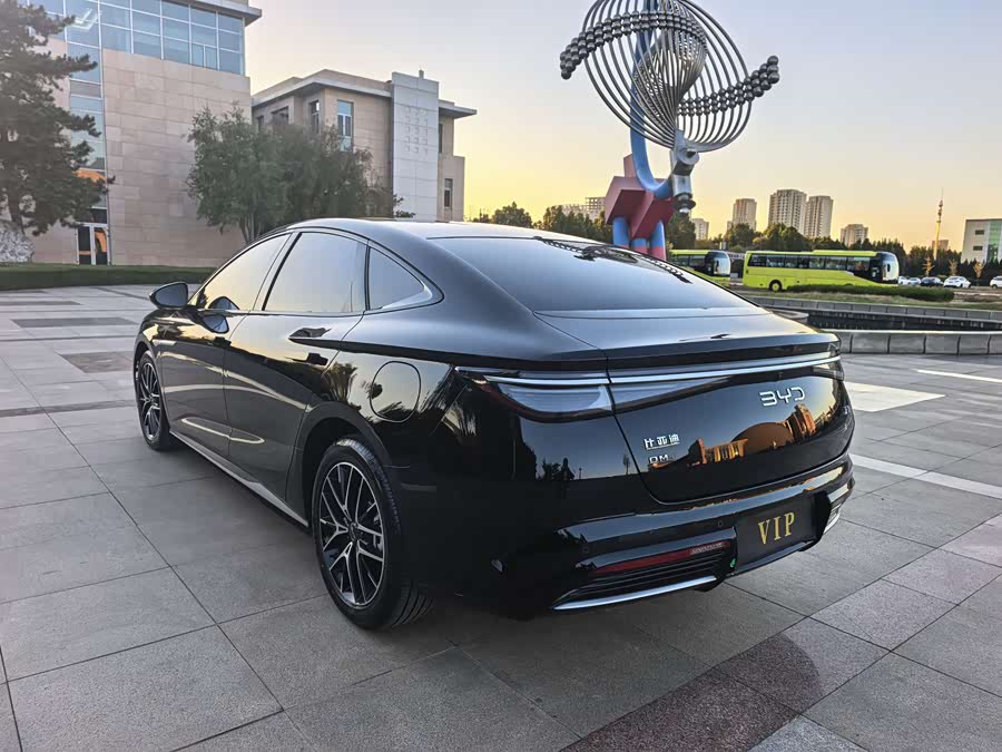 BYD Seal 2023 car image #5