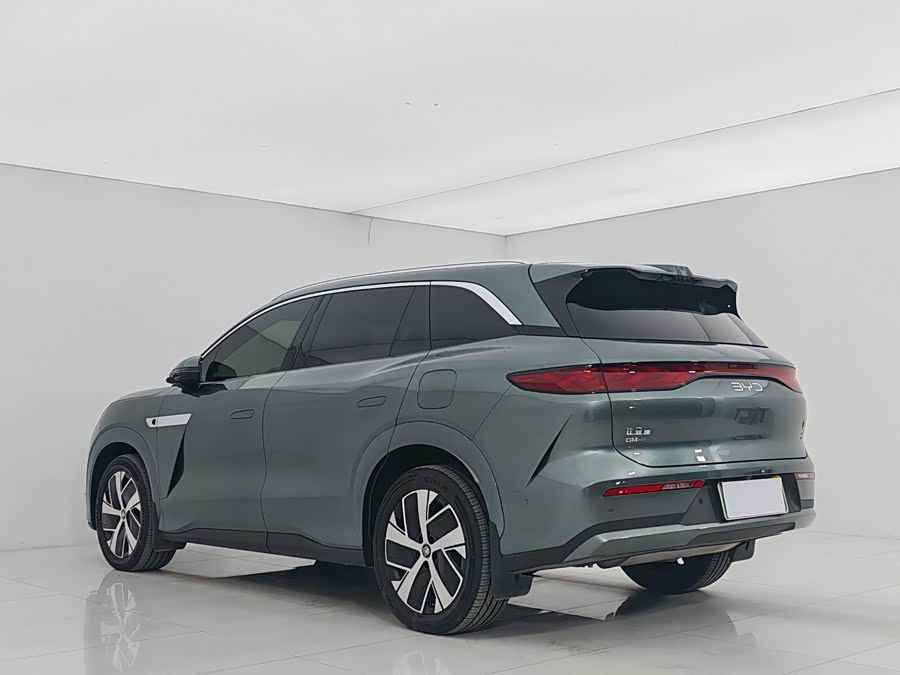 BYD Tang L 2025 صورة سيارة #5