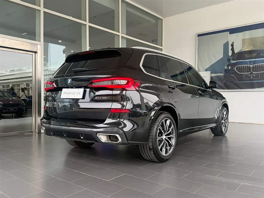 BMW X5 2022 car image #5