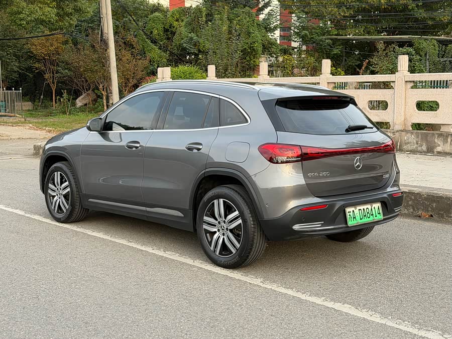 Mercedes-Benz EQA Class 2023 immagine di auto #5