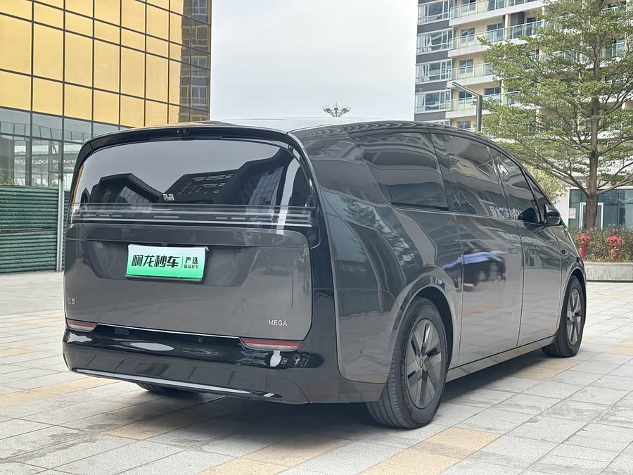 理想汽车 理想MEGA 2024 汽车图片 #5