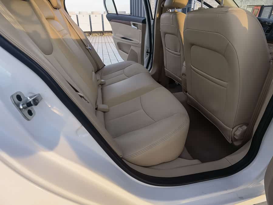 Roewe 350 2015 car image #5