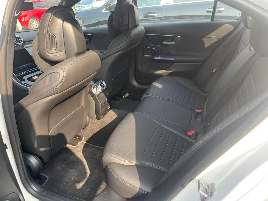 Mercedes-Benz C Class New Energy 2024 صورة سيارة #5