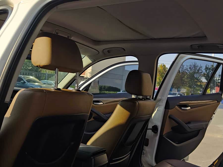 BMW X1 (Imported) 2012 car image #5