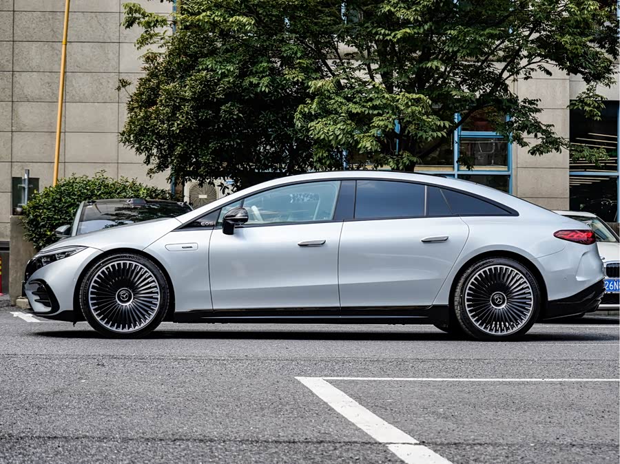 Mercedes-Benz EQS AMG 2024 car image #5