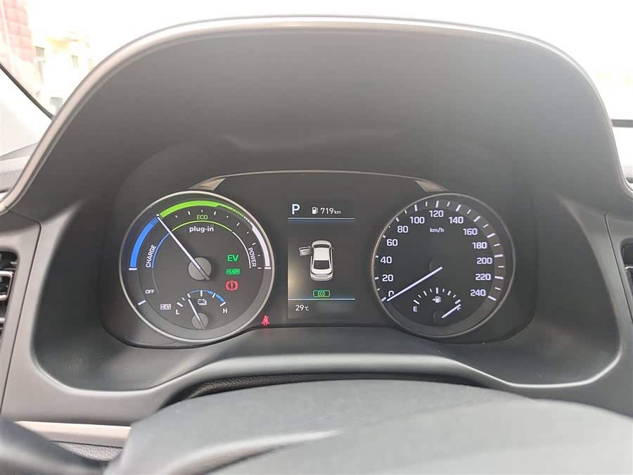 Hyundai Elantra AD PHEV 2021 #5 Hyundai Elantra AD PHEV 2021 car image #5