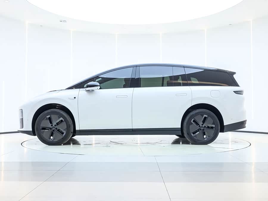 Li i8 2025 изображение автомобиля #5