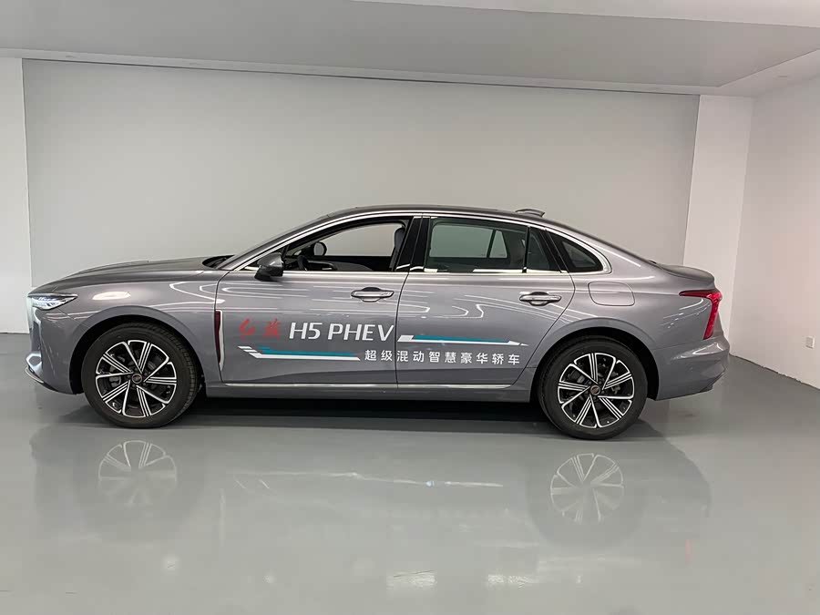 HongQi H5 PHEV 2025 car image #5
