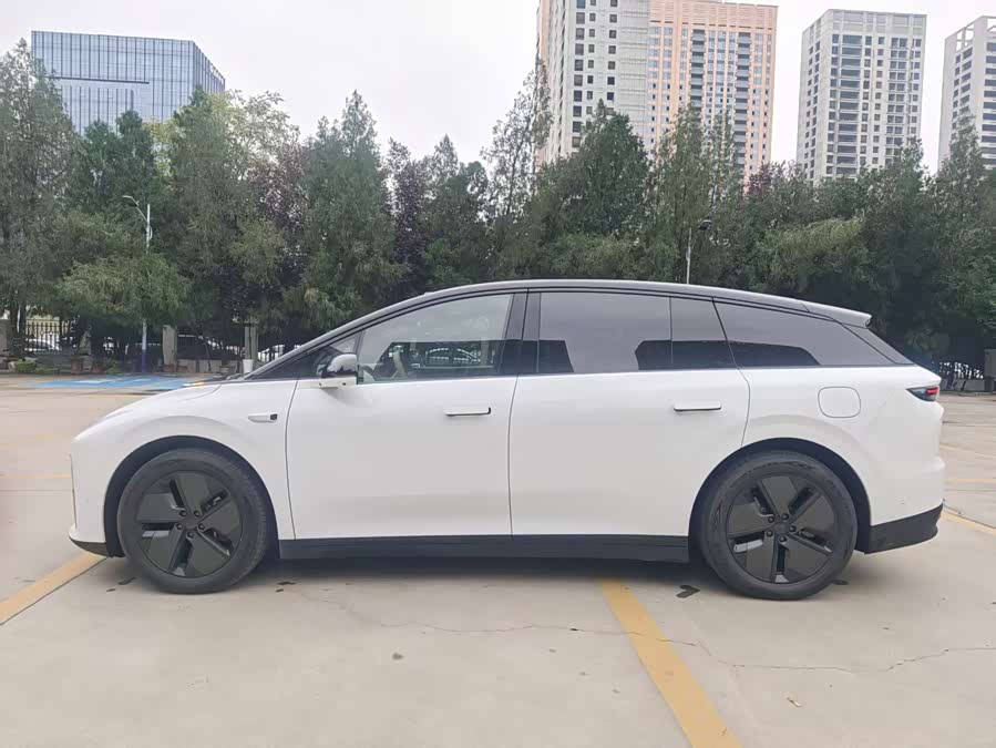 理想汽车 理想i6 2025 汽车图片 #5