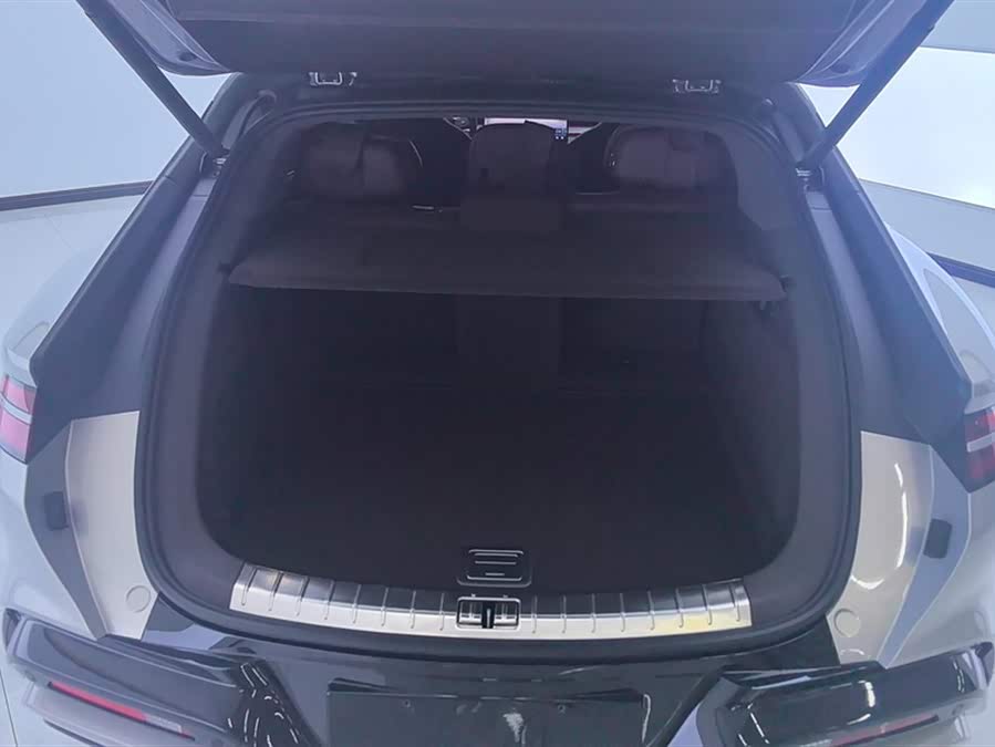 Denza Z9GT 2024 #5 Denza Z9GT 2024 car image #5