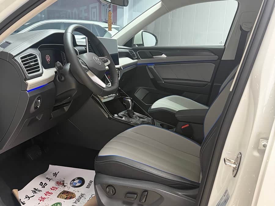 Volkswagen Tayron GTE 2022 car image #5