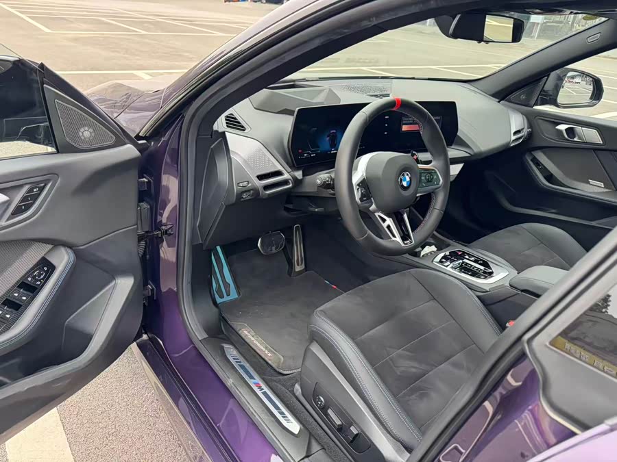 BMW M235L 2025 immagine di auto #5