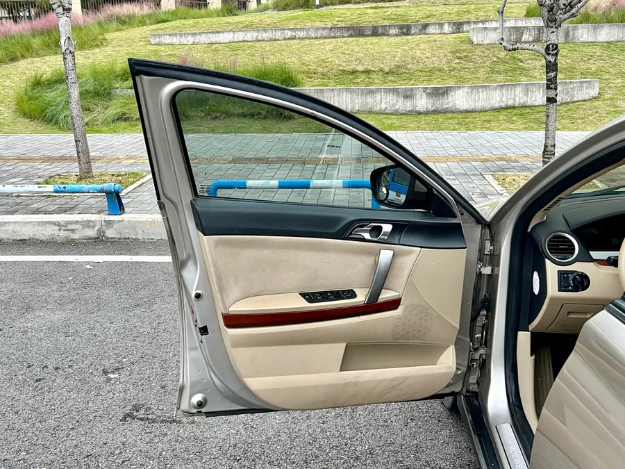 Roewe 550 2013 изображение автомобиля #5