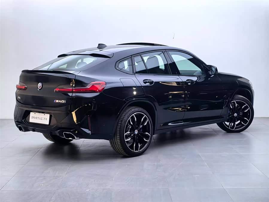 BMW X4 M40i car image #5