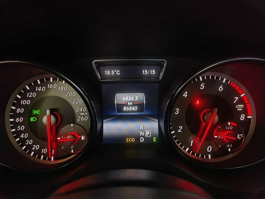 Mercedes-Benz GLA Class (Imported) 2014 immagine di auto #5