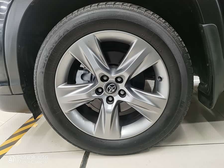 Toyota Highlander 2017 car image #5