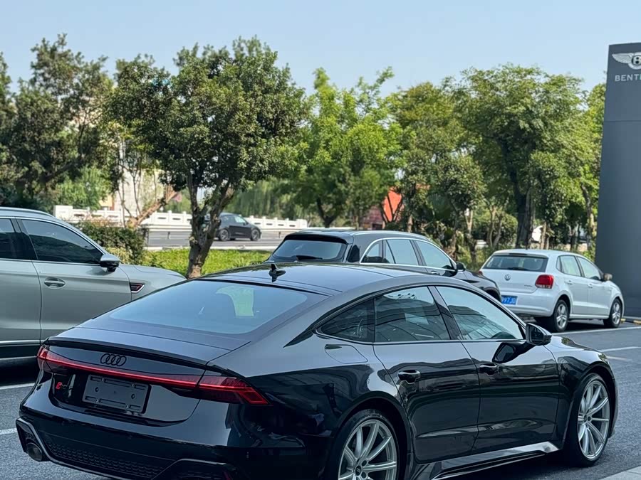 Audi RS 7 2025 car image #5