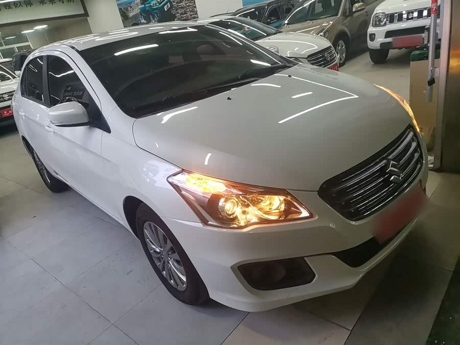 Suzuki Ciaz 2017 изображение автомобиля #5