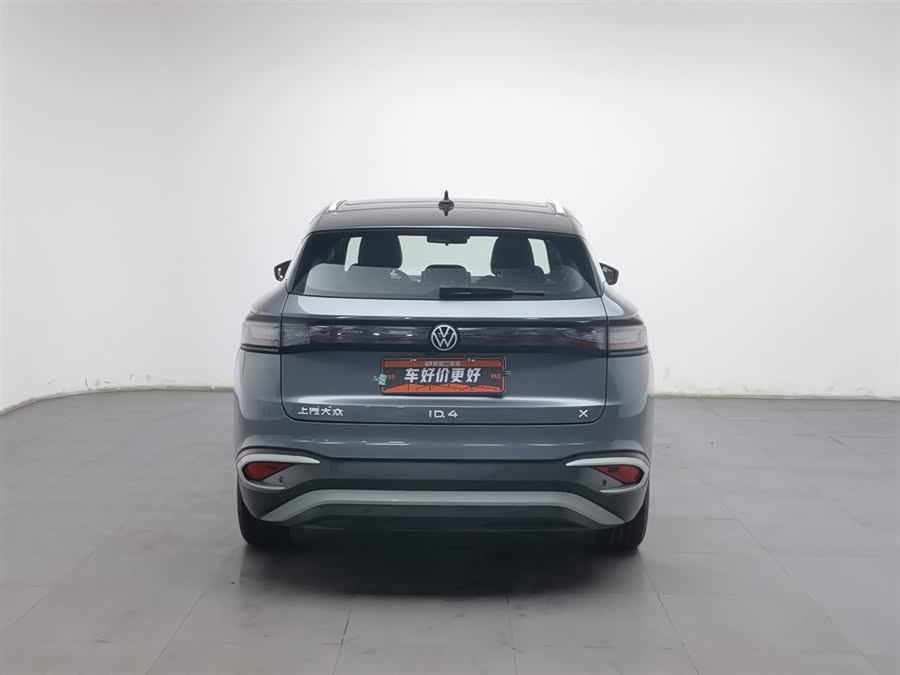 Volkswagen ID.4 X 2023 immagine di auto #5