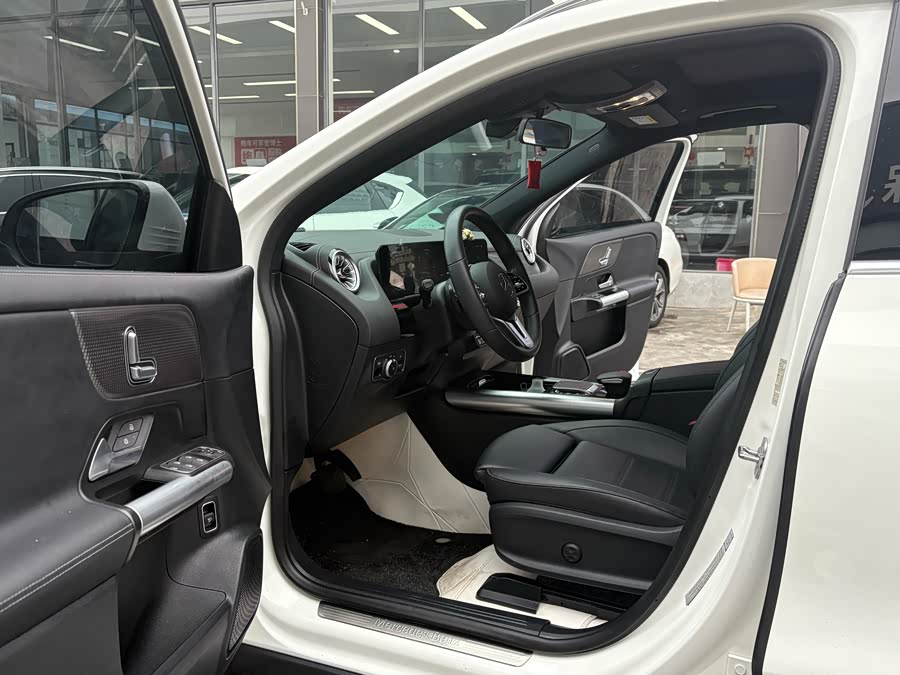 Mercedes-Benz EQA Class 2023 #5 Mercedes-Benz EQA Class 2023 immagine di auto #5