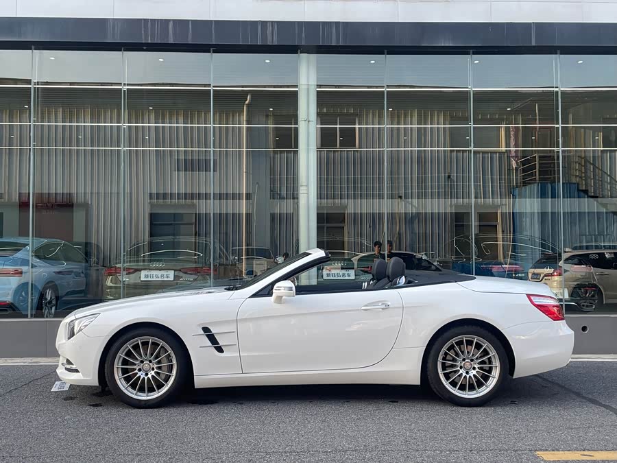 Mercedes-Benz SL Class 2016 car image #5