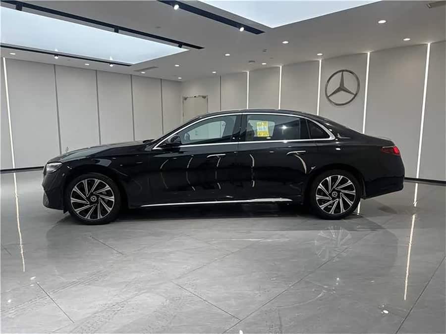 Mercedes-Benz E Class #5 Mercedes-Benz E Class car image #5
