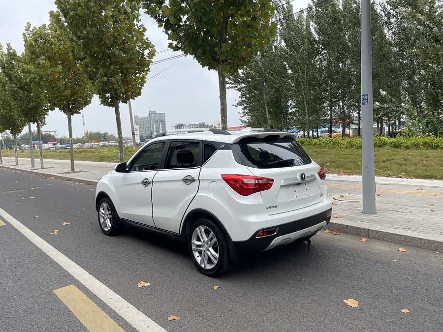 Changan CS35 2017 car image #5