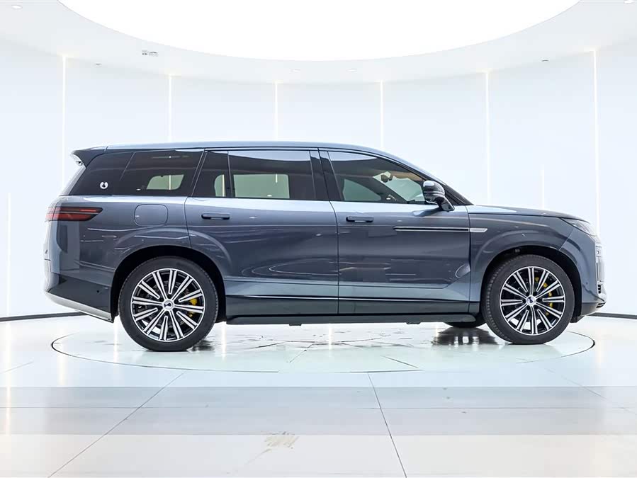 Denza N9 2025 #5 Denza N9 2025 car image #5