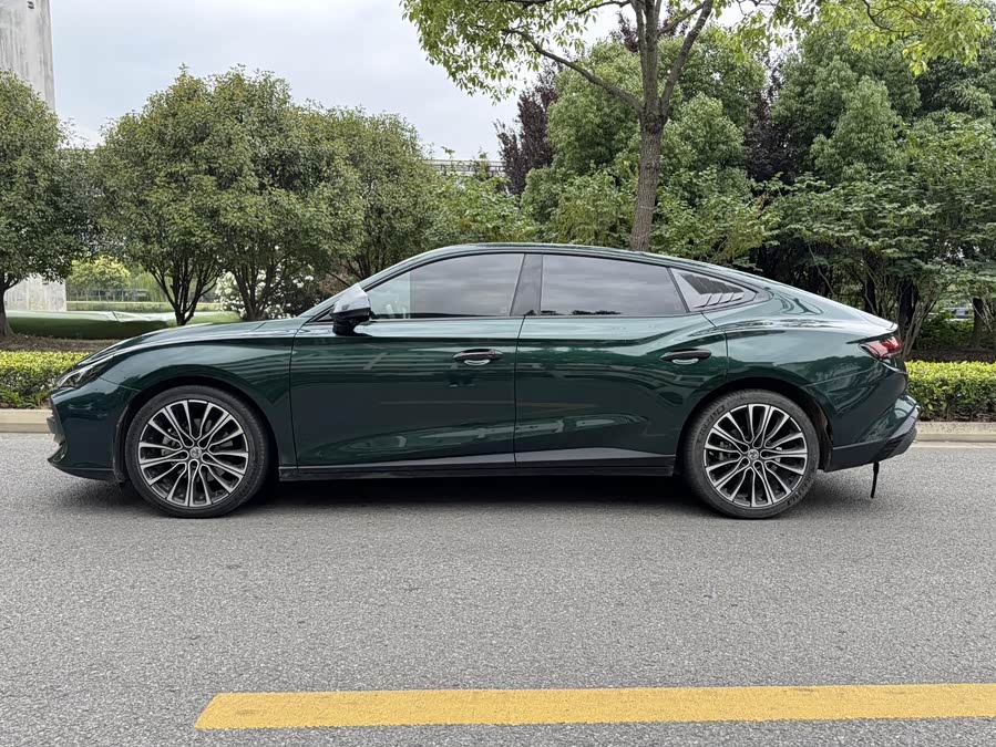 MG 7 2024 car image #5