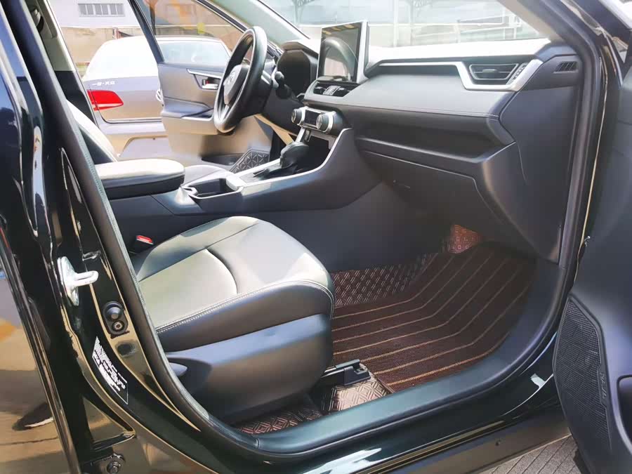 Toyota RAV4 Hybird E+ 2022 car image #5