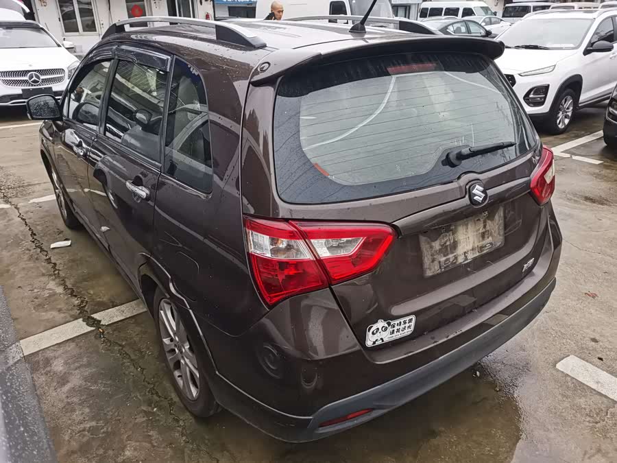 Suzuki Liana A6 2015 immagine di auto #5