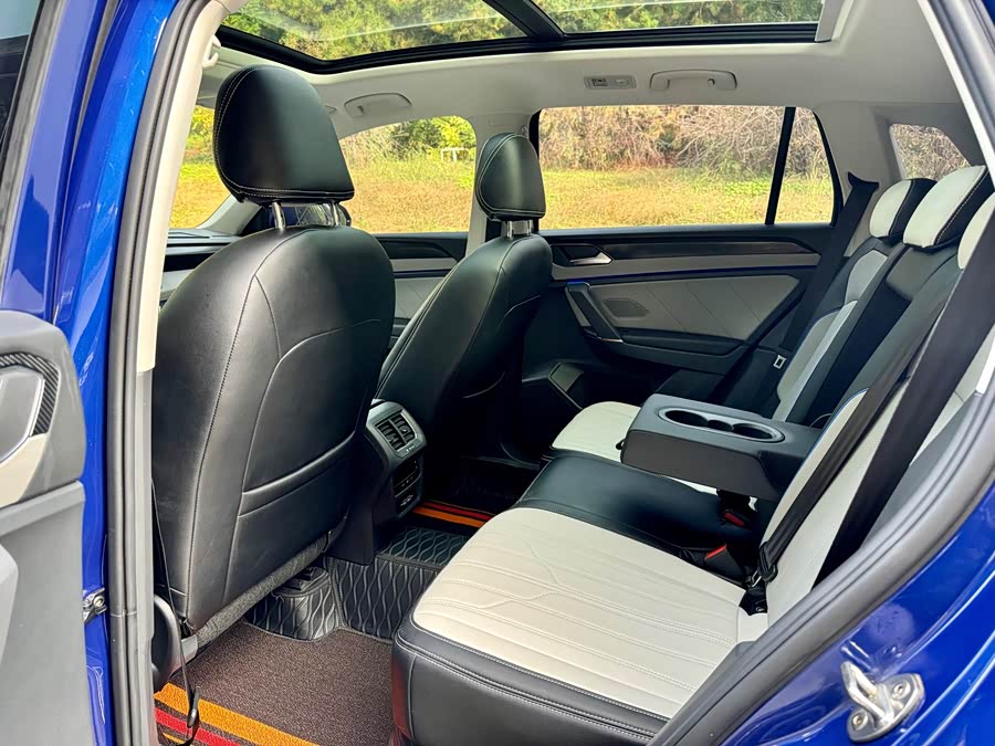 Volkswagen Tayron GTE 2024 #5 Volkswagen Tayron GTE 2024 car image #5