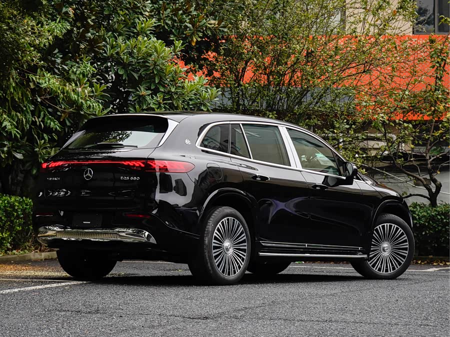 Mercedes-Benz MaybachEQS SUV 2025 #5 Mercedes-Benz MaybachEQS SUV 2025 car image #5