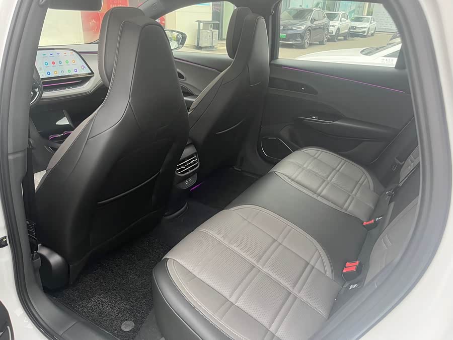 HongQi EH7 2024 car image #5