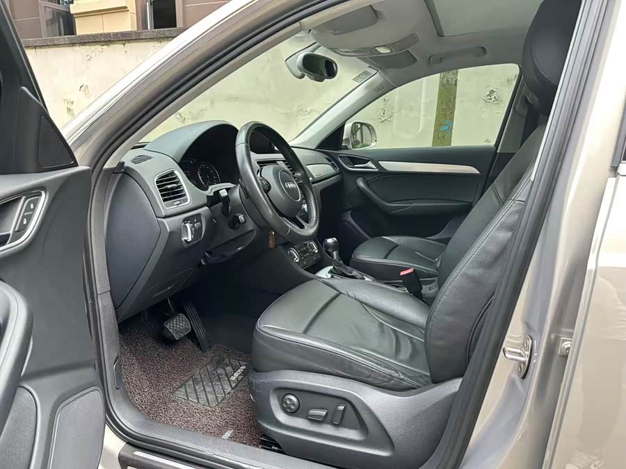 Audi Q3 (Imported) 2013 car image #5