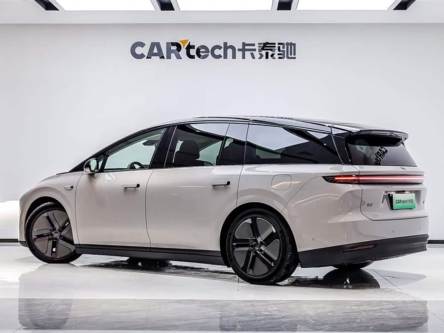 Li i8 2025 изображение автомобиля #5