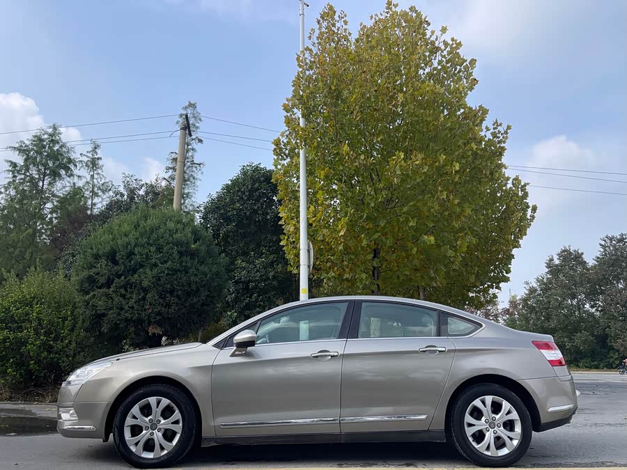 Citroen C5 2010 #5 Citroen C5 2010 car image #5