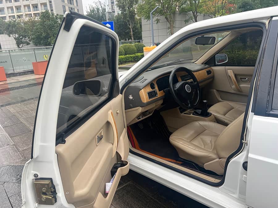 Volkswagen Santana Vista 2012 car image #5