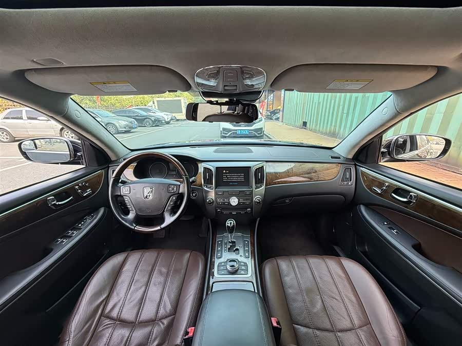 Hyundai Equus 2012 immagine di auto #5