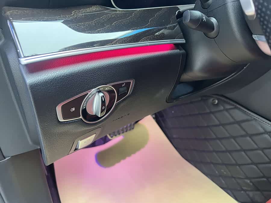 Mercedes-Benz E Class (Imported) 2020 immagine di auto #5